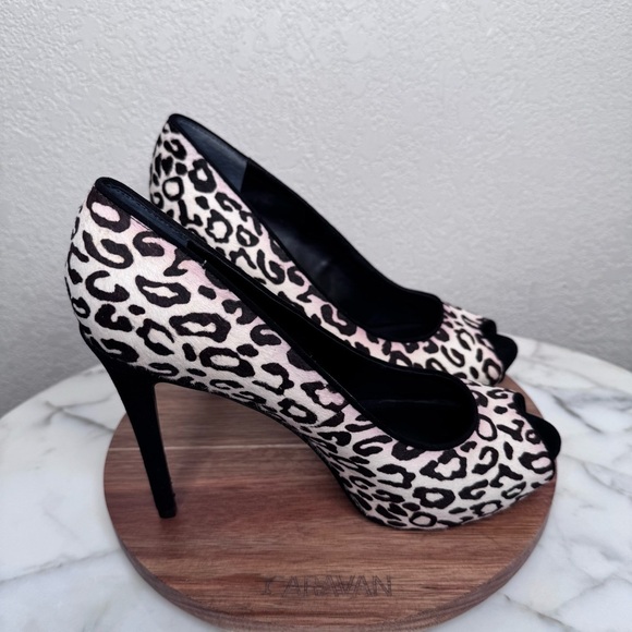 Guess NWOT High Heels,leopard,print,genuine, leather,ponyhair SZ 9.5 peep toe - Picture 5 of 10